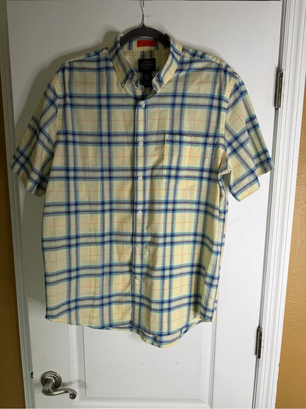 St. John's Bay Short Sleeve Plaid Button-Down Shirt Comfort Stretch Size L